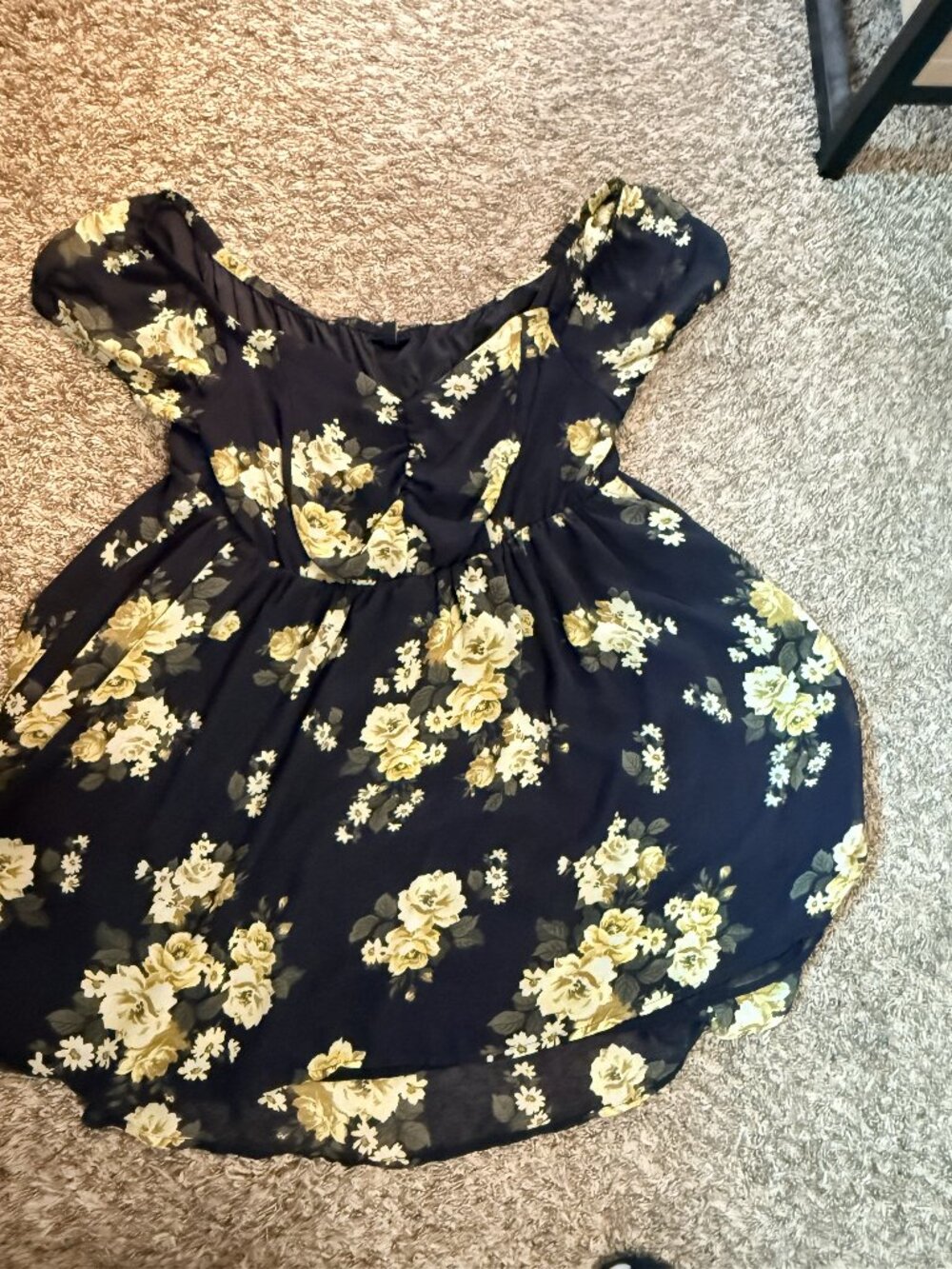 Torrid BABY DOLL Off-the-Shoulder BLACK & YELLOW Floral Top in size 2X